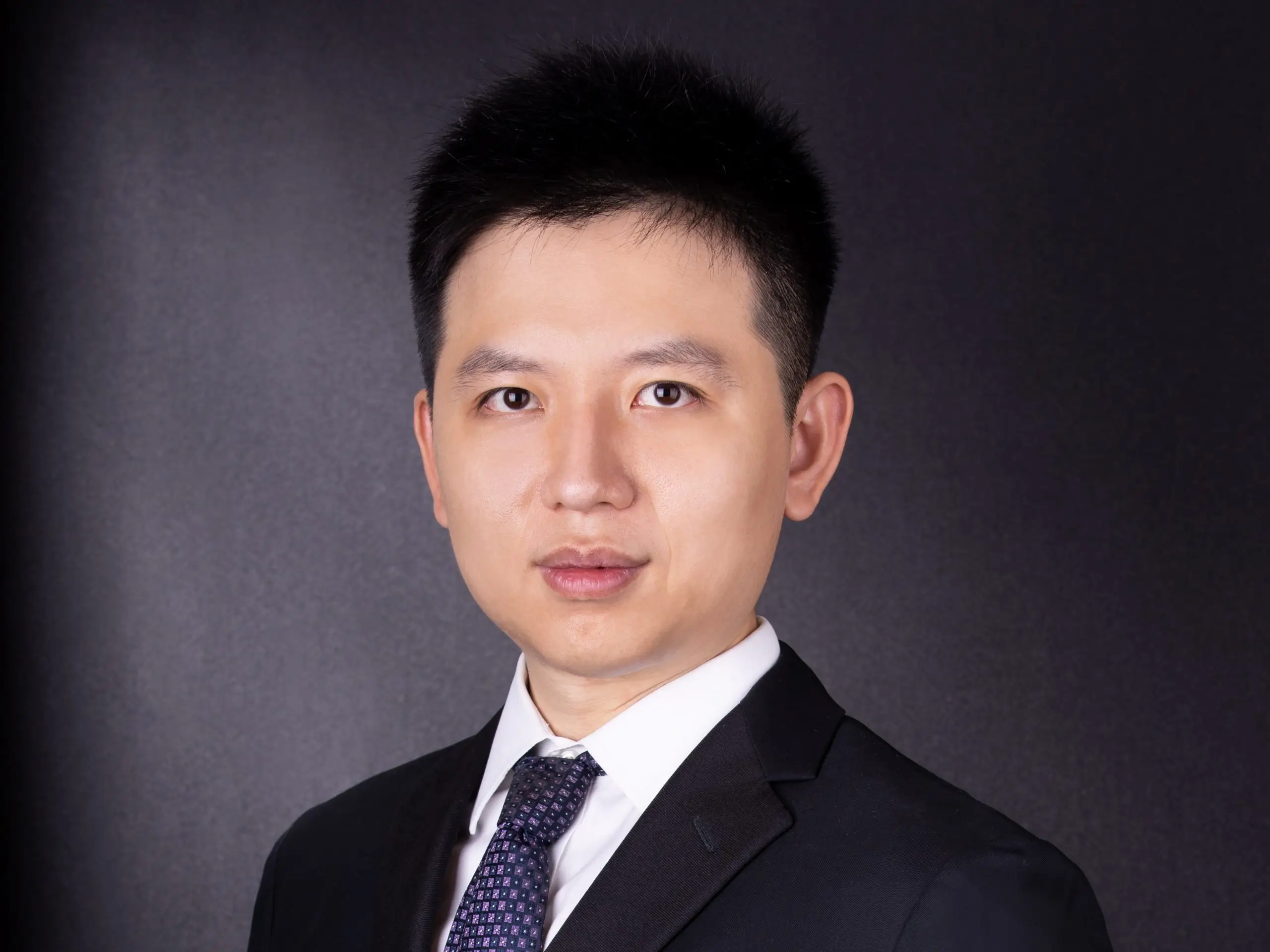 Fangzhou LU